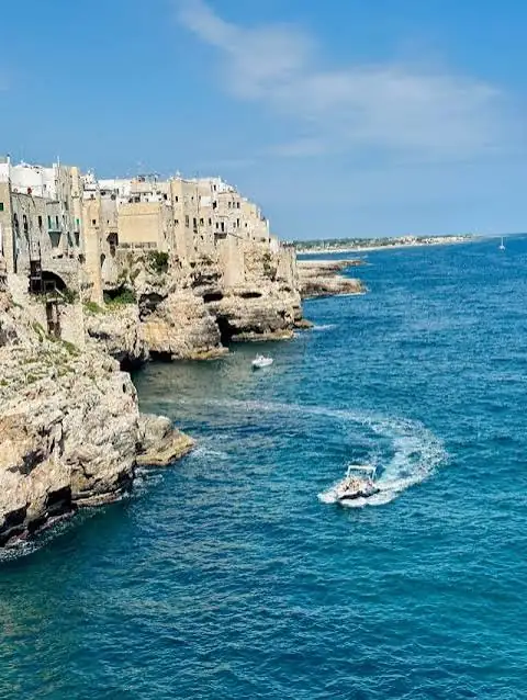 Ruelles typiques des Pouilles en Italie