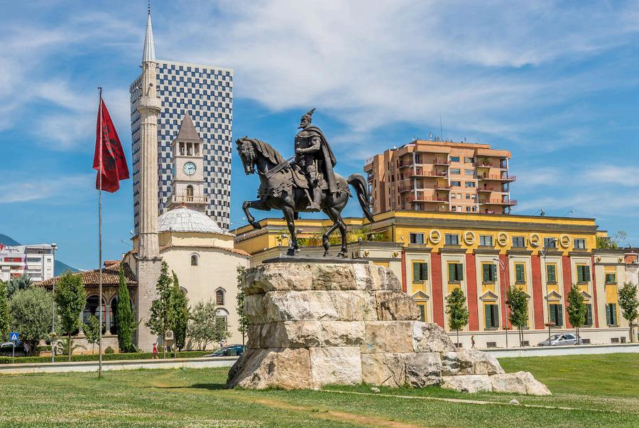 Tirana & Riviera Albanaise